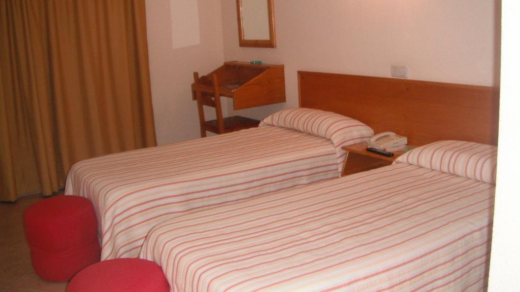 Hotel Bellavista La Puebla De Castro Kamer foto